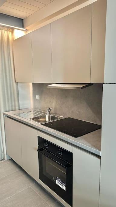 Couple'S Dream Loft 100Mt From Duomo And Lake كومو المظهر الخارجي الصورة